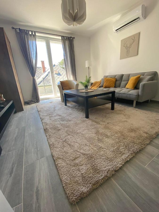 Malna Vendeghaz Siofok Apartment Exterior foto